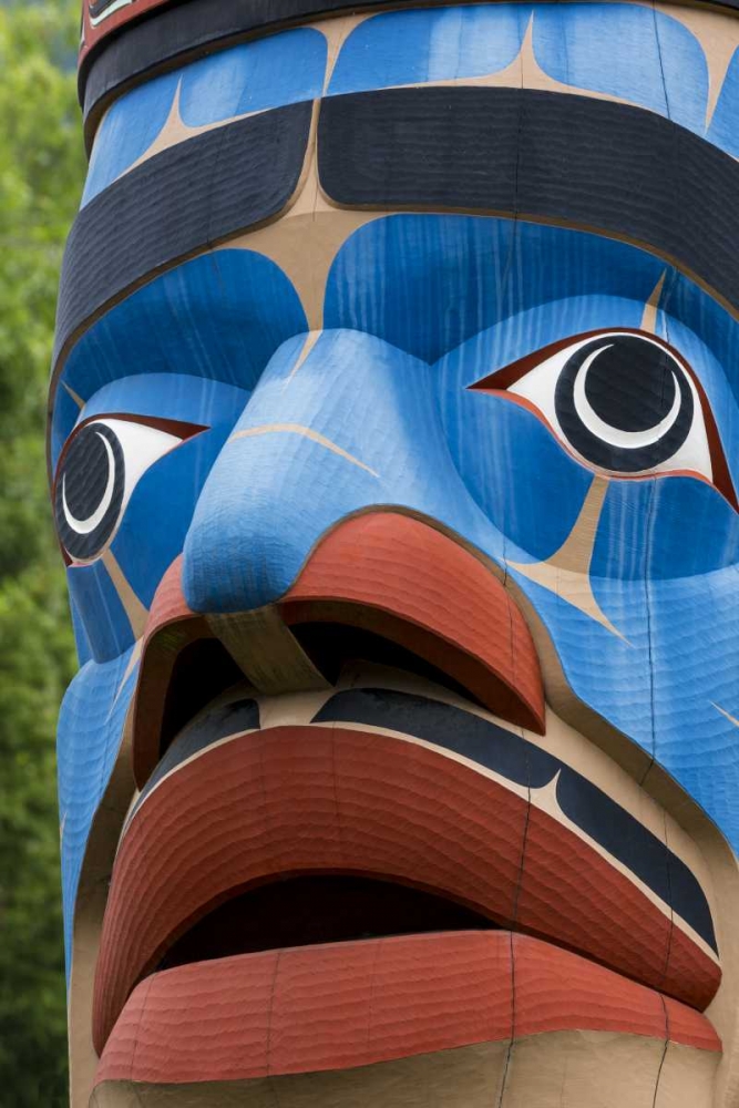 USA, Washington State, Jamestown Totem art PR